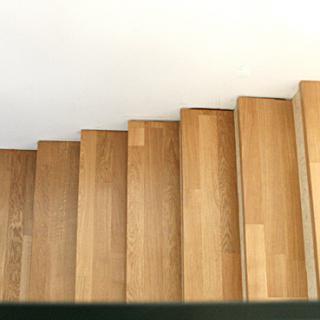 Placarea treptelor cu lemn 